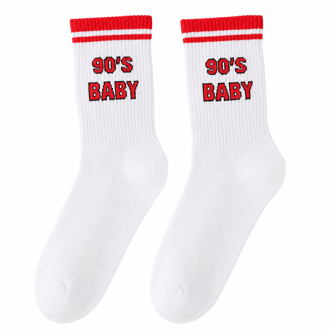 90's Baby Socken Weiß – Retro Sportsocken mit Print - TwentyFourParty