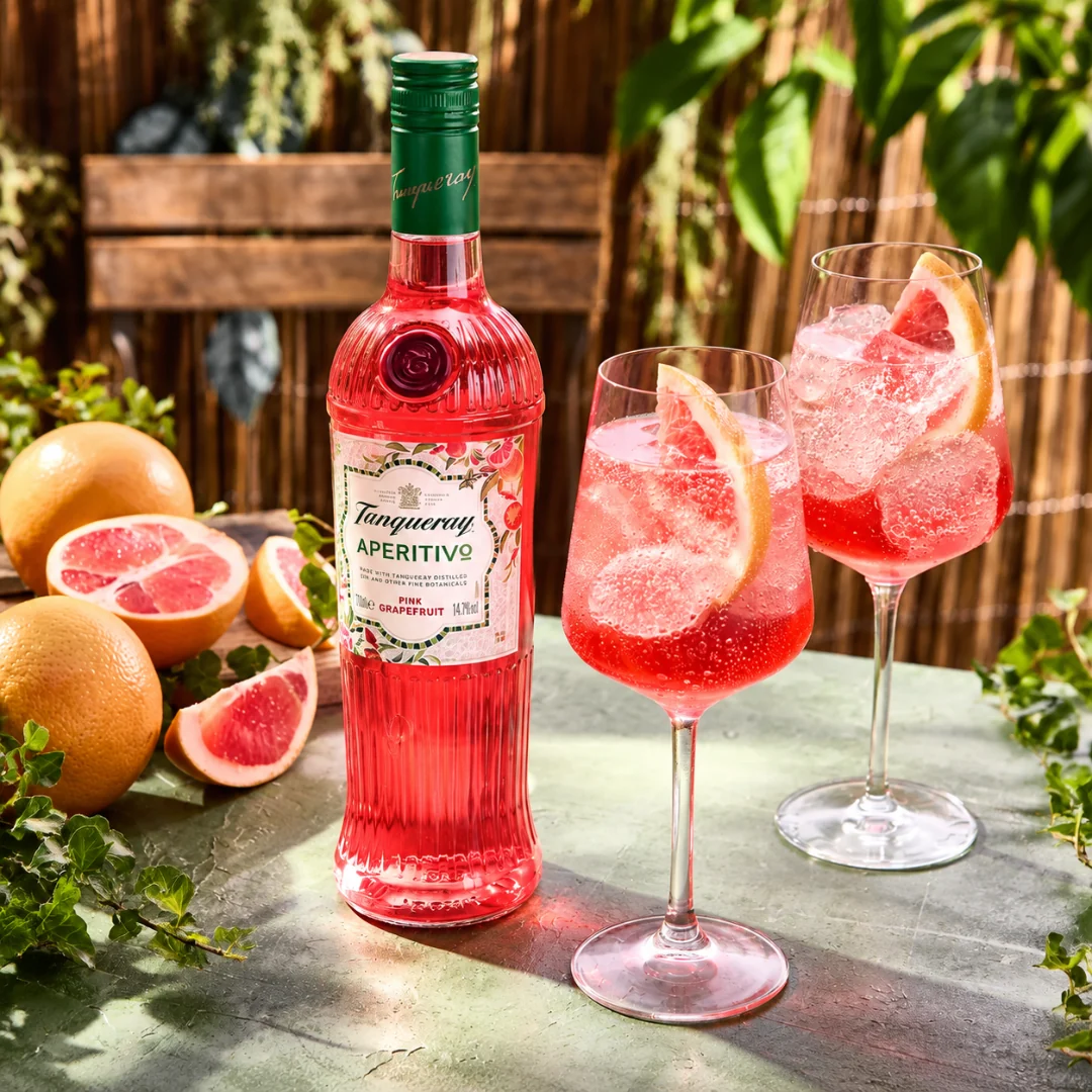 Tanqueray Pink Grapefruit Aperitivo Spritz Set mit 2 Gläsern