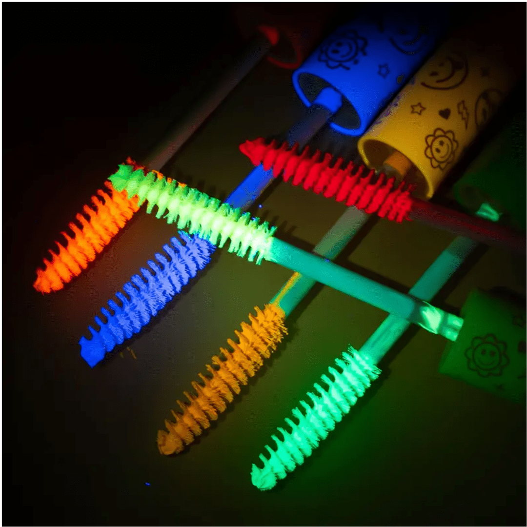 Mascara leuchtend - TwentyFourParty