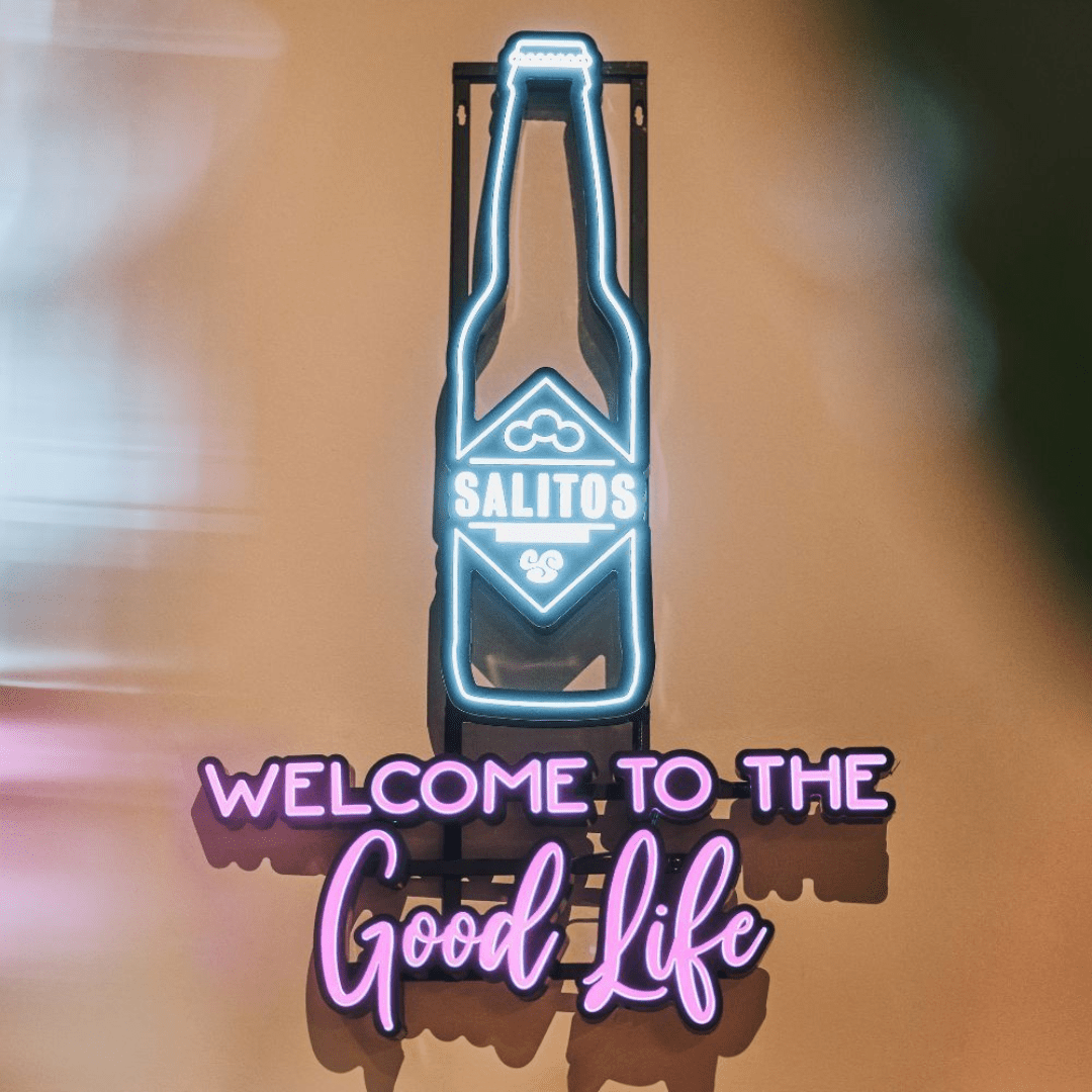 SALITOS LED Neon Sign Good Life - TwentyFourParty